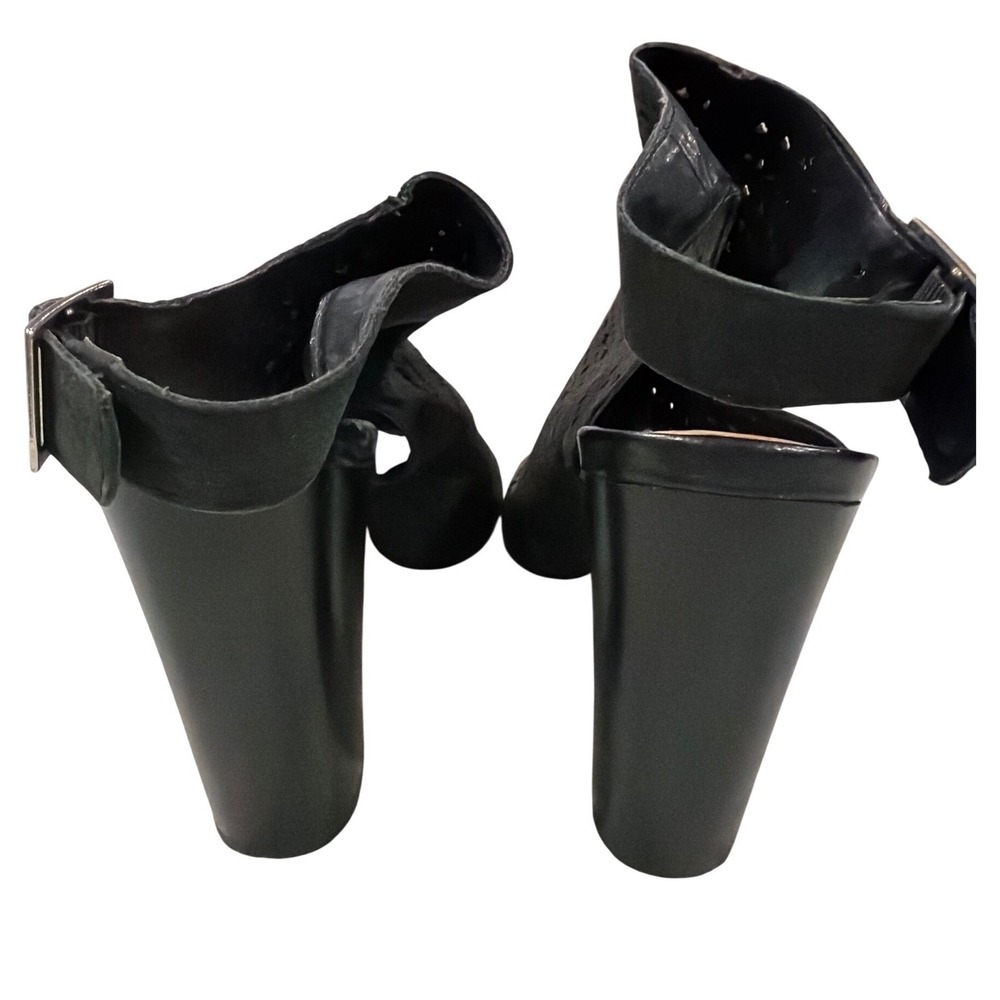 Vince Camuto Wyselda Black Perforated Leather Peep Toe Sandals Womens 8M - Picture 5 of 9